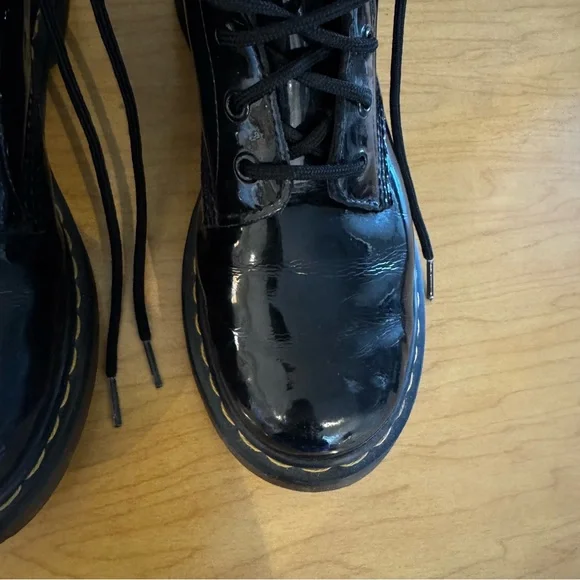 1460 Glossy Black Dr. Martens- Size US 8 - Picture 6 of 13